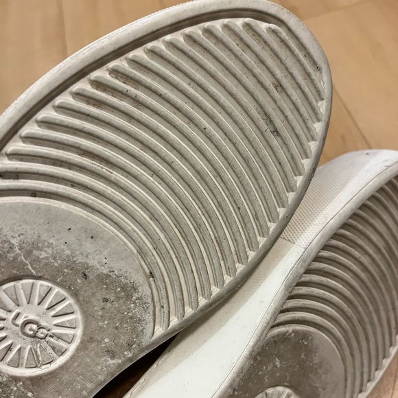 UGG Slip on Caramel size 7 - Picture 8 of 9